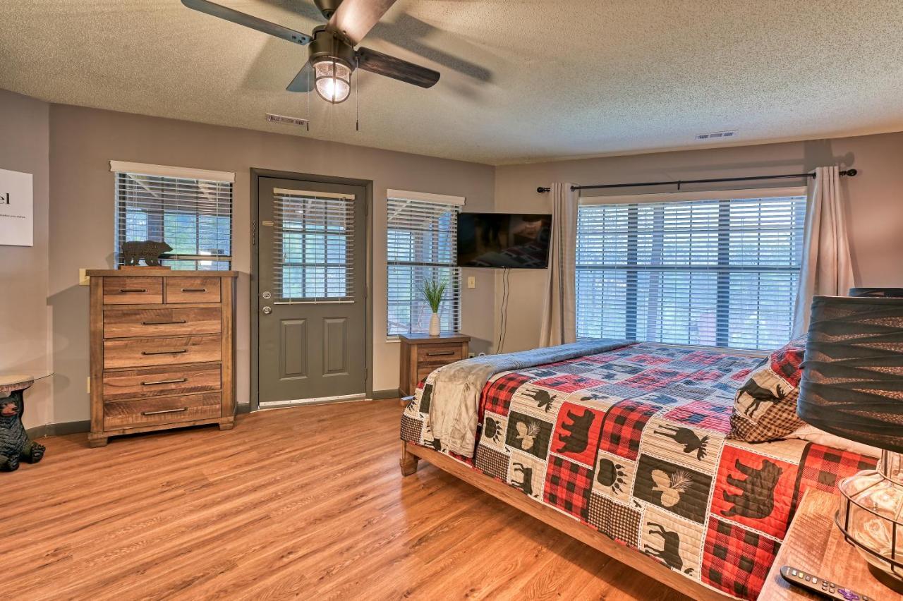 Gatlinburg Cabin Mountain Views Sleeps 8 3 Bedroom Hot tub Arcade Pool Table Fire Pit Fireplace Buitenkant foto