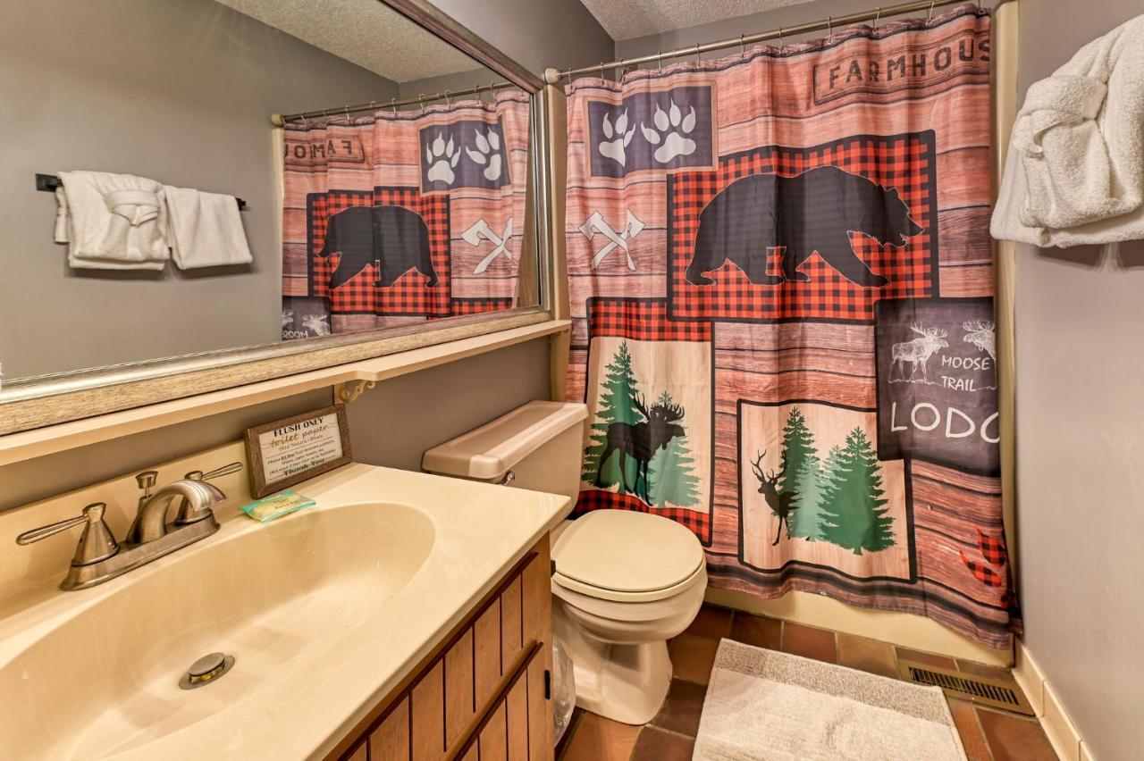 Gatlinburg Cabin Mountain Views Sleeps 8 3 Bedroom Hot tub Arcade Pool Table Fire Pit Fireplace Buitenkant foto