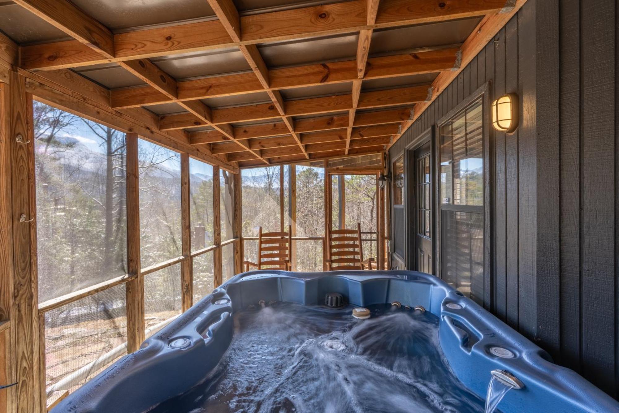 Gatlinburg Cabin Mountain Views Sleeps 8 3 Bedroom Hot tub Arcade Pool Table Fire Pit Fireplace Buitenkant foto